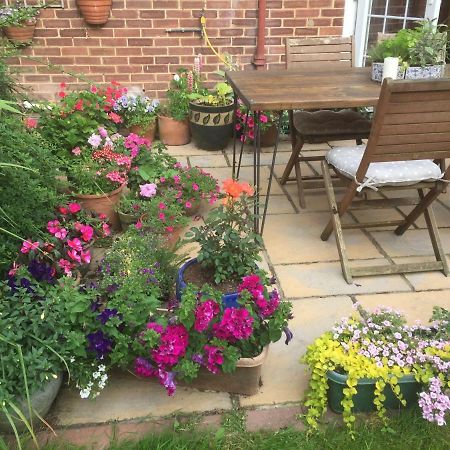 Clinton'S Green B&B Bracknell Exterior foto